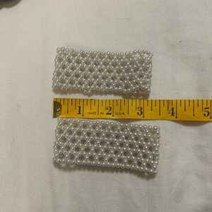 Vintage Women's White Beaded Stretchable Bracelets